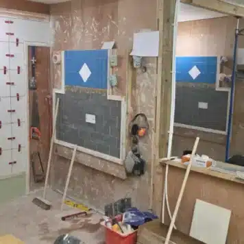 spacious tiling bays on tiling course in Stoke-on-Trent